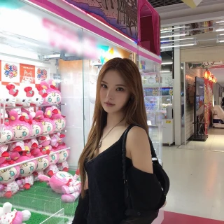 260511-mai-instagram-update-v0-1pfyh5rwui0h1