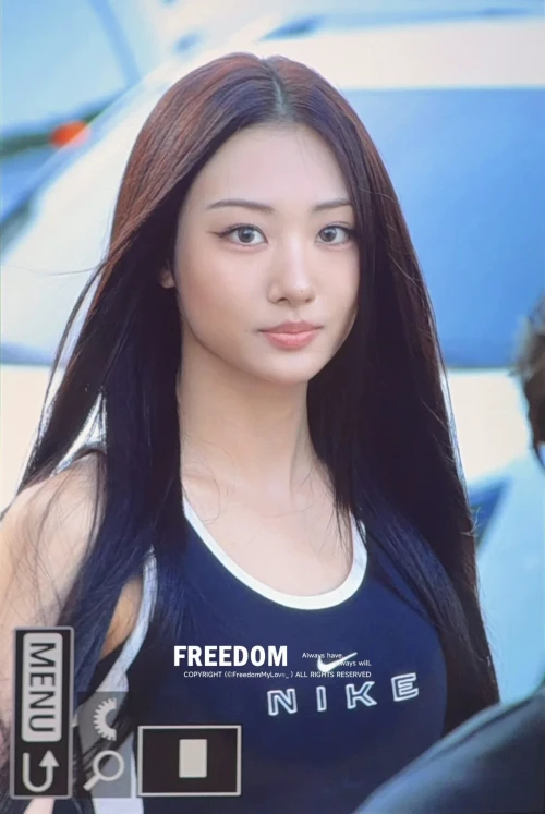 260516-gawon-meovv-at-nikes-run-to-roar-event-fan-taken-v0-mq7r81pzak1h1.webp