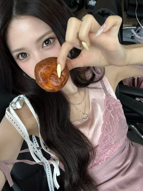 260516-rescene-plus-chat-update-with-zena-butter-rice-cake-v0-88tfdq0ajr1h1.webp
