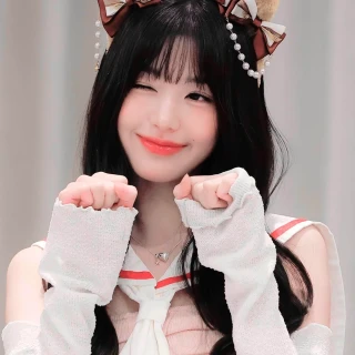 240126-wonyoung-v0-ovsry4z1912h1