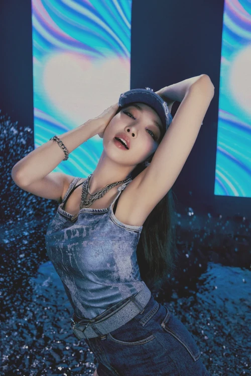 240828-chungha-v0-31n4d58h6x1h1.webp