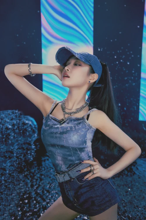 240828-chungha-v0-8wsse38h6x1h1.webp
