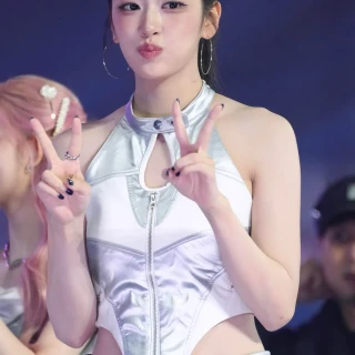 251115-yujin-v0-razjpwn78u1h1