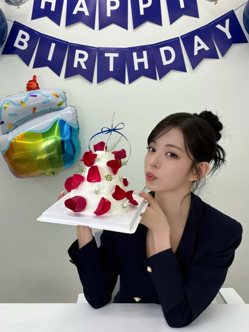 260515-chaeyoung-v0-bdz7dzu2io1h1.webp