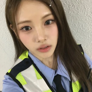 260517-baby-dont-cry-weverse-update-yihyun-v0-8hka8qmotn1h1