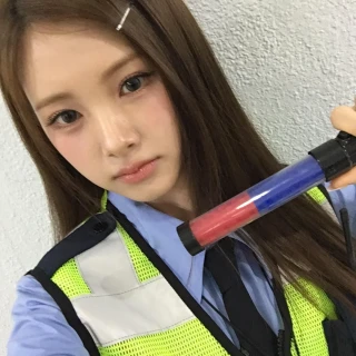 260517-baby-dont-cry-weverse-update-yihyun-v0-m91b8kcotn1h1