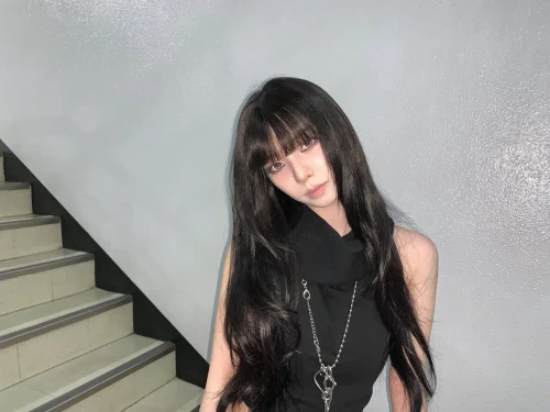 260517-karina-instagram-update-its-the-last-one-v0-51yx4k7i7o1h1.webp