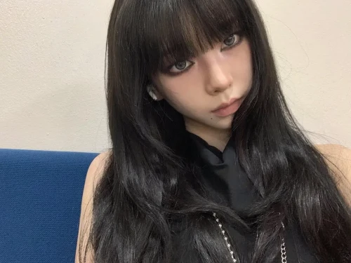260517-karina-instagram-update-its-the-last-one-v0-vh7bxj7i7o1h1.webp