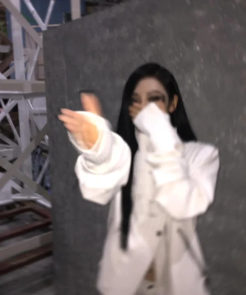 260517-ningning-instagram-update-v0-rwu1bq3spn1h1.webp