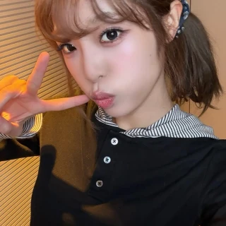 260517-yena-yenacore-instagram-update-v0-x0tqtz4b7s1h1