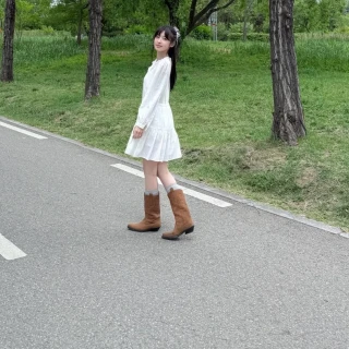 260518-arin-instagram-update-v0-rvpmjwn23v1h1