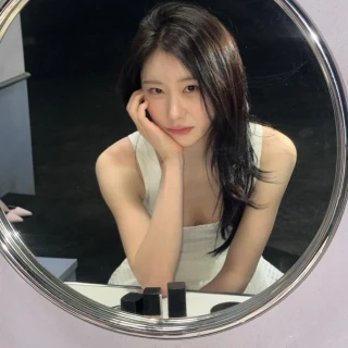 260518-chaeryeong-instagram-update-v0-fq521wrvnv1h1