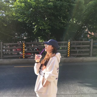 260518-miyeon-instagram-update-with-twice-sana-v0-ixwg1nrojt1h1