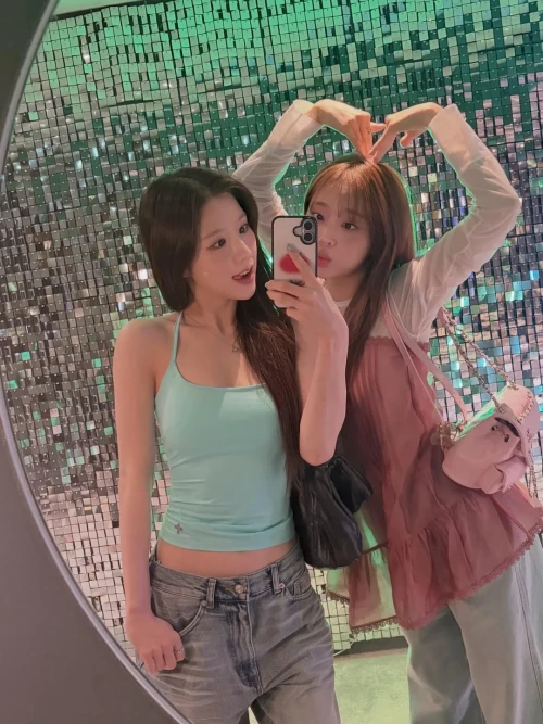 260519-heejin-instagram-update-v0-4zytej9j7y1h1.webp