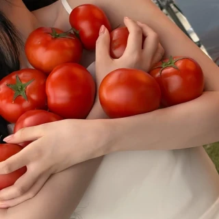260519-karina-instagram-update-2-v0-6c90hisvz12h1