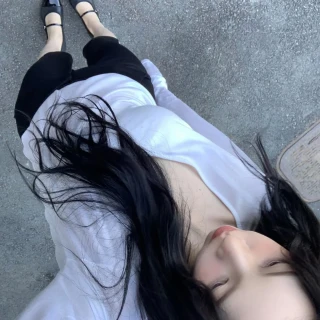 260519-karina-instagram-update-2-v0-xanv8isvz12h1