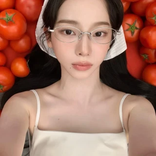 260519-karina-instagram-update-benefit-of-veggie-v0-axmahhndz12h1