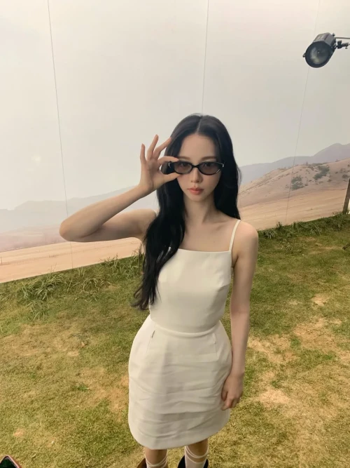 260519-karina-instagram-update-benefit-of-veggie-v0-ix78gfndz12h1.webp