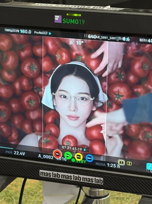 260519-karina-instagram-update-benefit-of-veggie-v0-xuj2xgndz12h1.webp