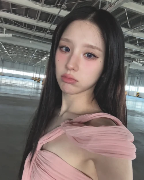 250620-heejin-v0-y42hcmmbvd2h1.webp