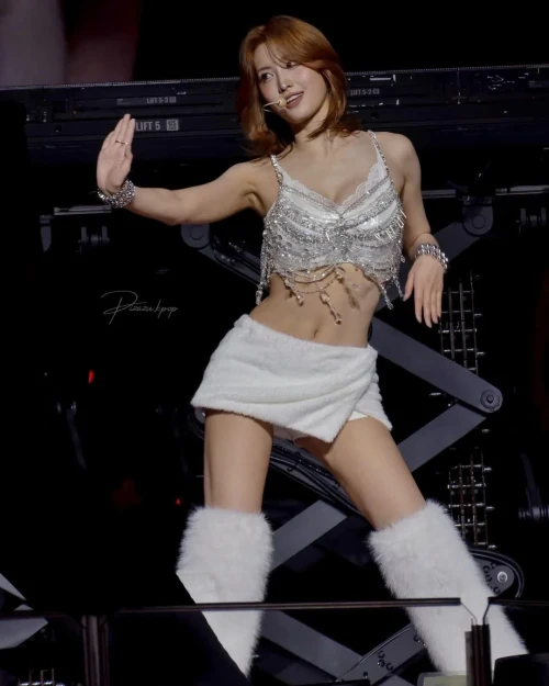260306-beautiful-momo-v0-5ez0reyfn81h1.webp