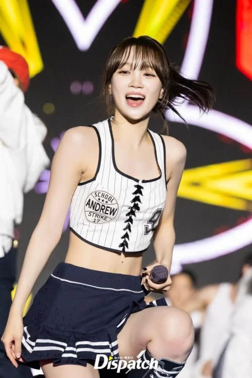 260515-chaewon-v0-smnwmbvuue2h1.webp