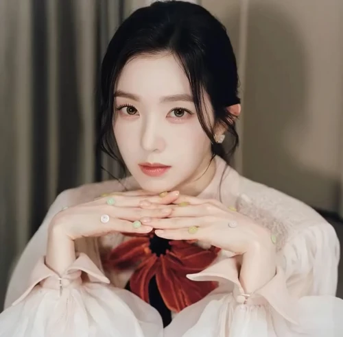 260516-irene-so-pretty-v0-che4gyre2b2h1.webp