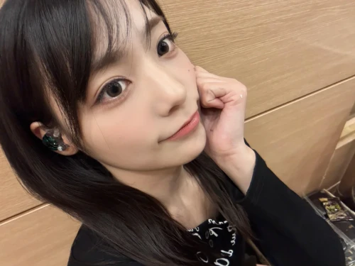 260516-siyeon-weverse-posts-v0-acv6pxhc8o1h1.webp