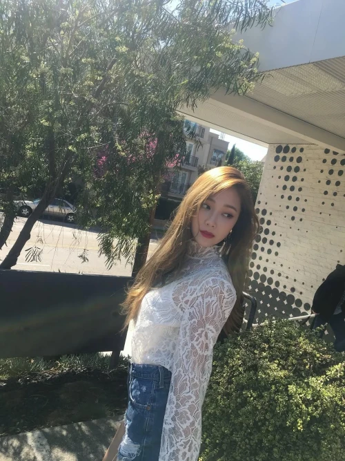 260518-jessica-v0-01n7250a5z1h1.webp
