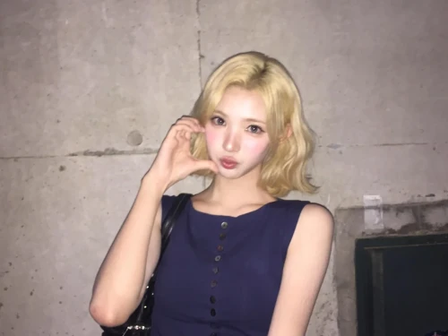 260518-jiwoo-weverse-update-v0-u0smrqdjgt1h1.webp