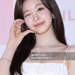 260519-babymonster-banila-co-seongsu-flagship-store-opening-v0-387hzefvf42h1
