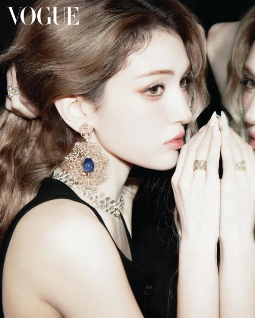 260519-jeon-somi-vogue-korea-x-buccellati-may-2026-digital-v0-dppqju77642h1.webp