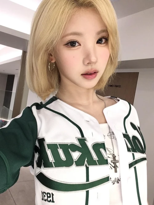 260519-jiwoo-weverse-update-v0-m2wnz12q542h1.webp