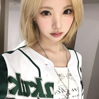 260519-jiwoo-weverse-update-v0-m3xqd12q542h1