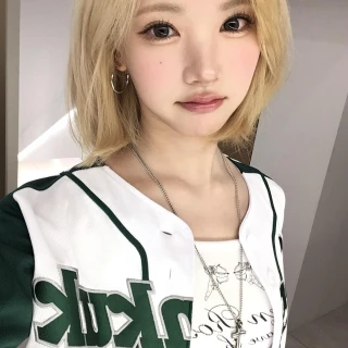 260519-jiwoo-weverse-update-v0-pa6sf12q542h1