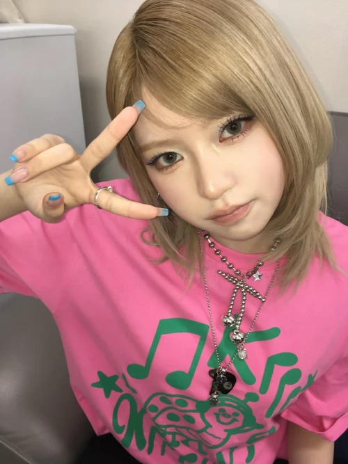 260519-kiiikiii-official-twitter-update-with-haum-festiiival-v0-wz9ddkn6l22h1.webp