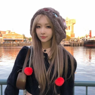 260519-miu-instagram-update-v0-oh1mc7n6832h1