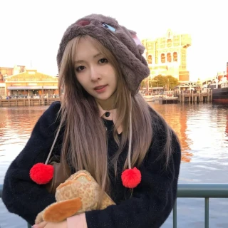 260519-miu-instagram-update-v0-r0cu27m6832h1
