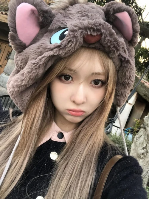 260519-miu-instagram-update-v0-v8twg4p6832h1.webp