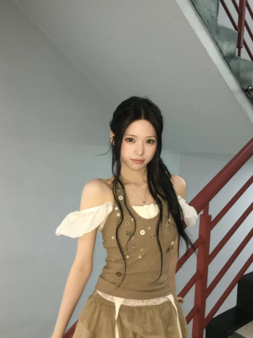 260519-rescene-plus-chat-update-with-zena-you-shake-me-up-v0-5tva33ark62h1.webp