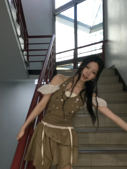 260519-rescene-plus-chat-update-with-zena-you-shake-me-up-v0-dbeh88drk62h1.webp