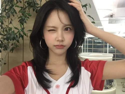 260520-carmen-weverse-update-v0-5gmtmg1iza2h1.webp