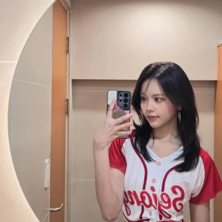 260520-carmen-weverse-update-v0-kpkkch1iza2h1