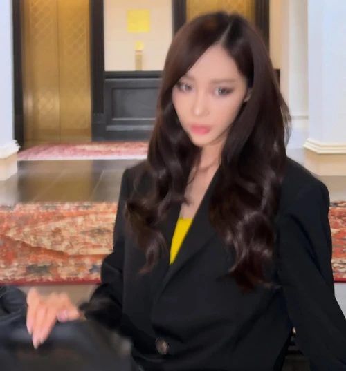 260520-giselle-instagram-update-v0-e8dkgre6h92h1.webp