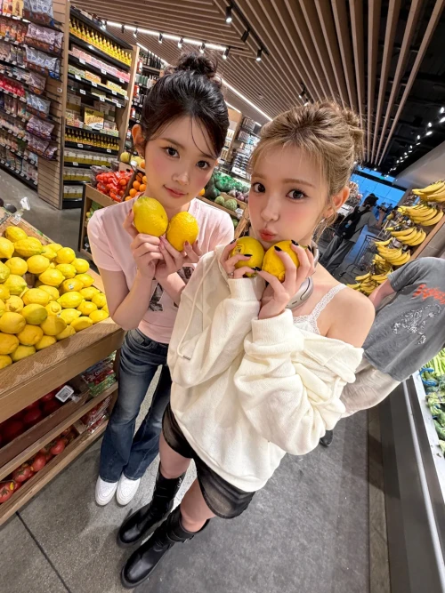 260520-hearts2hearts-instagram-update-v0-b6ofd945i92h1.webp