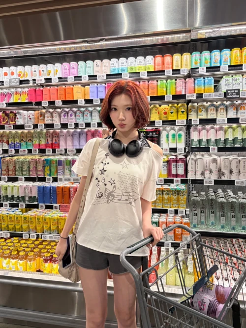 260520-hearts2hearts-instagram-update-v0-pekvh365i92h1.webp