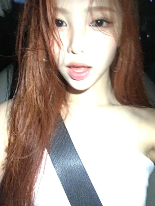 260520-ian-weverse-update-v0-ommjkqxb1b2h1.webp