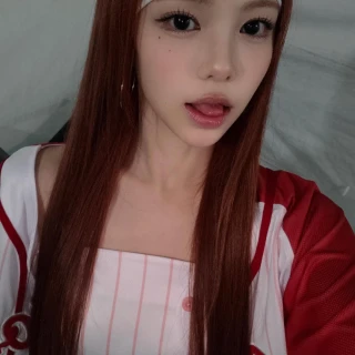 260520-ian-weverse-update-v0-yp6ih2yb1b2h1