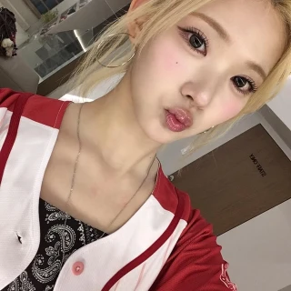 260520-jiwoo-weverse-update-v0-dmphio7dhb2h1
