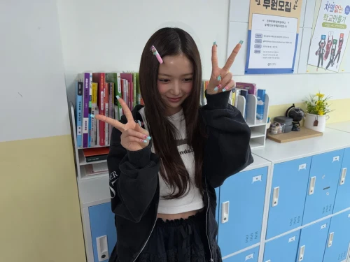 260520-kumi-weverse-update-v0-iafpk30h5d2h1.webp